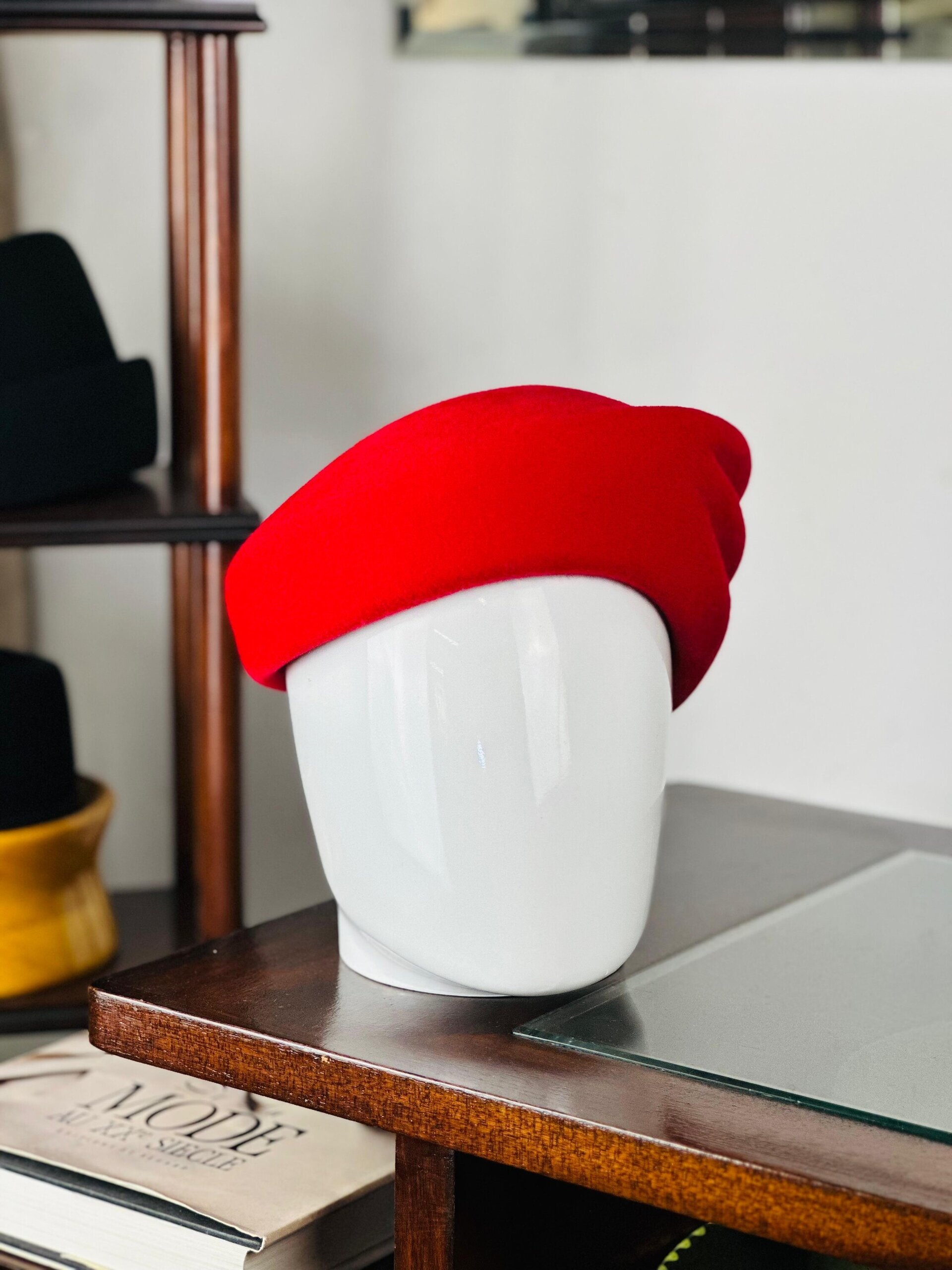 SASSY - WOOL FELT - 8