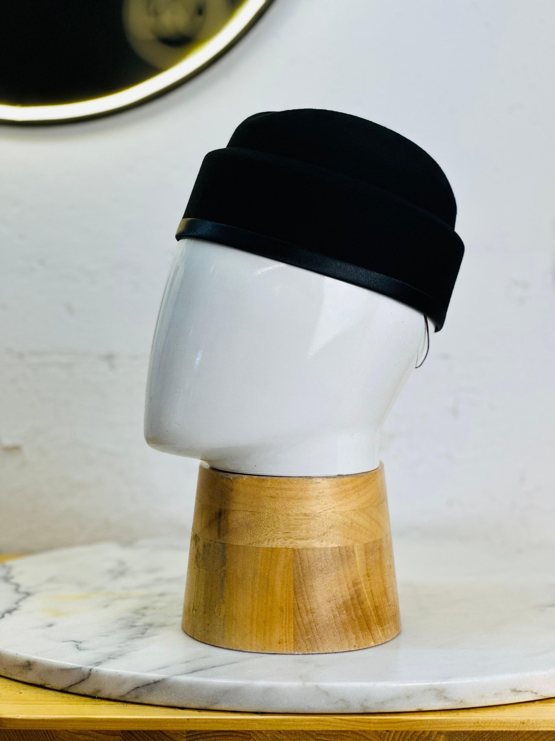 COFFE BEAN PILLBOX  - WOOL FELT - 10