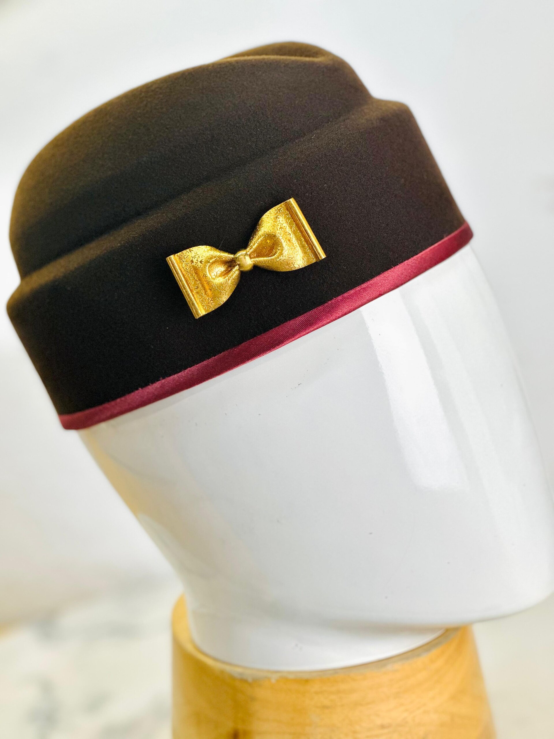 COFFE BEAN PILLBOX  - WOOL FELT - 5